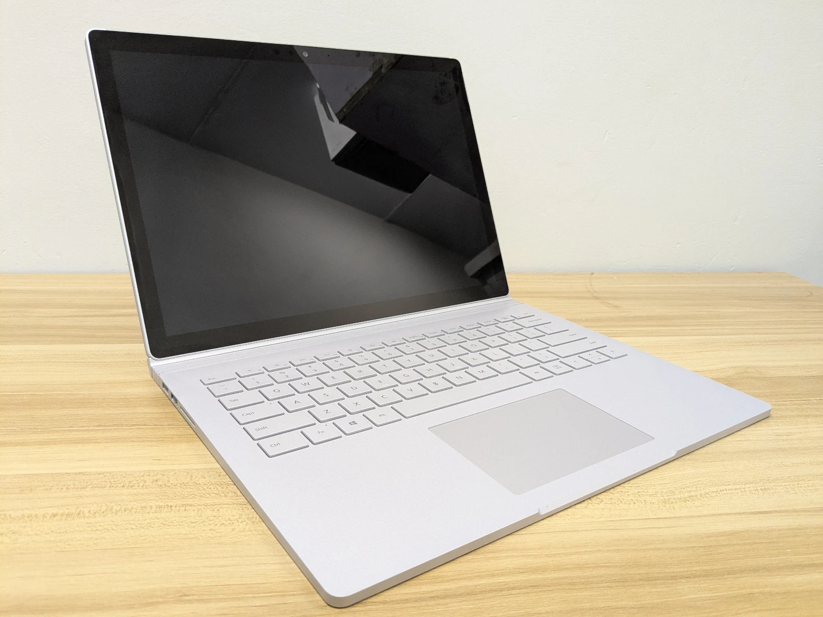 Micrsoft Surface Laptop 2